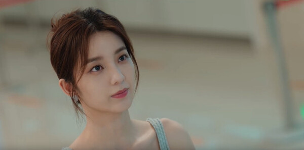 许我耀眼第30集剧照