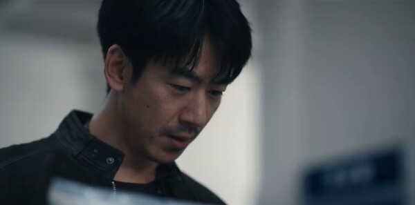 剥茧第13集剧照