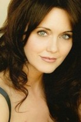 朱丽娅·坎贝尔朱丽娅·坎贝尔