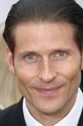 克里斯平·格洛弗克里斯平·格洛弗