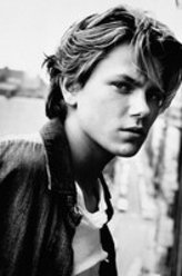 瑞凡·菲尼克斯瑞凡·菲尼克斯