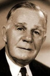 亨利·崔佛斯亨利·崔佛斯