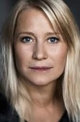 崔娜·迪斯霍尔姆崔娜·迪斯霍尔姆