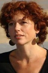 伊希娅·博拉茵伊希娅·博拉茵