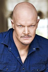 德里克·梅耶斯德里克·梅耶斯