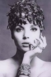 爱尔莎·玛蒂妮利爱尔莎·玛蒂妮利